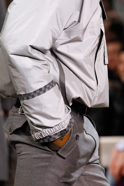 Look 72